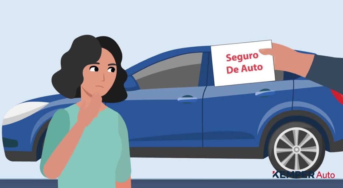 Ilustración de una mujer parada junto a su automóvil mirando un letrero que dice seguro de automóvil. Ella parece preocupada.